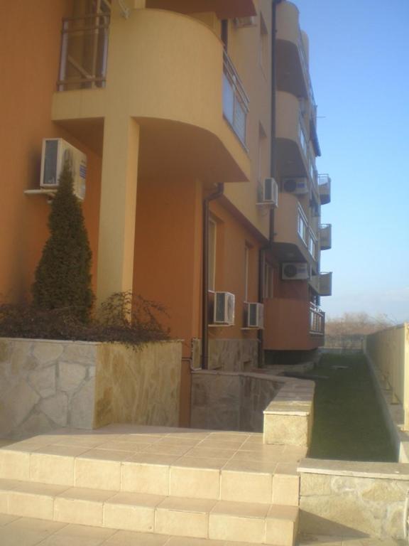 נסבר Levante Apartcomplex מראה חיצוני תמונה